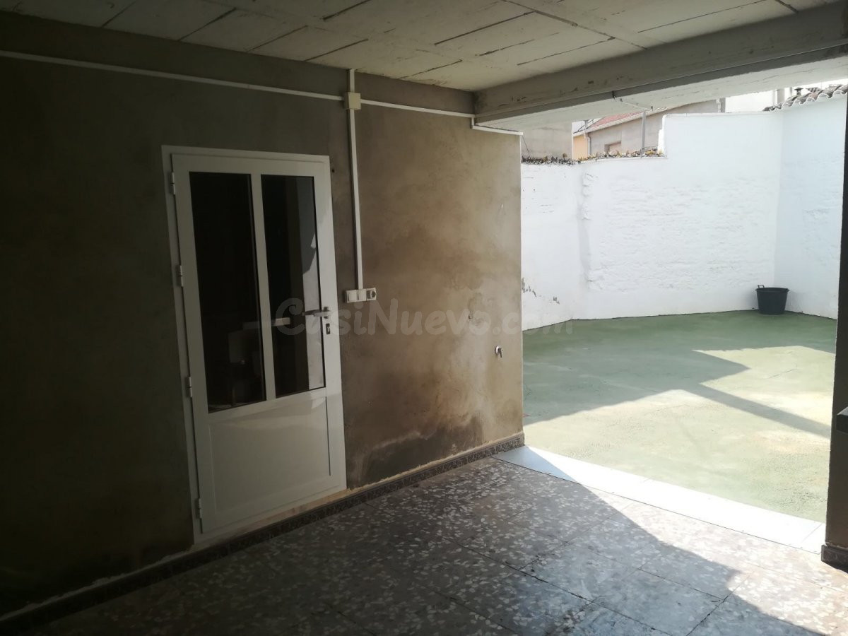 Casa a la venta en La Roda - foto 3