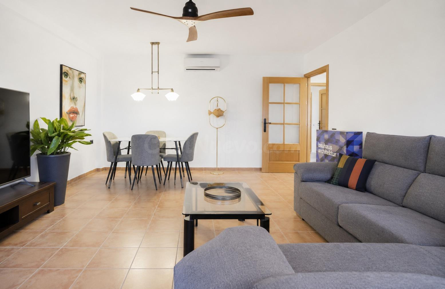 Piso disponible de 2 habitaciones en el Cabanyal.