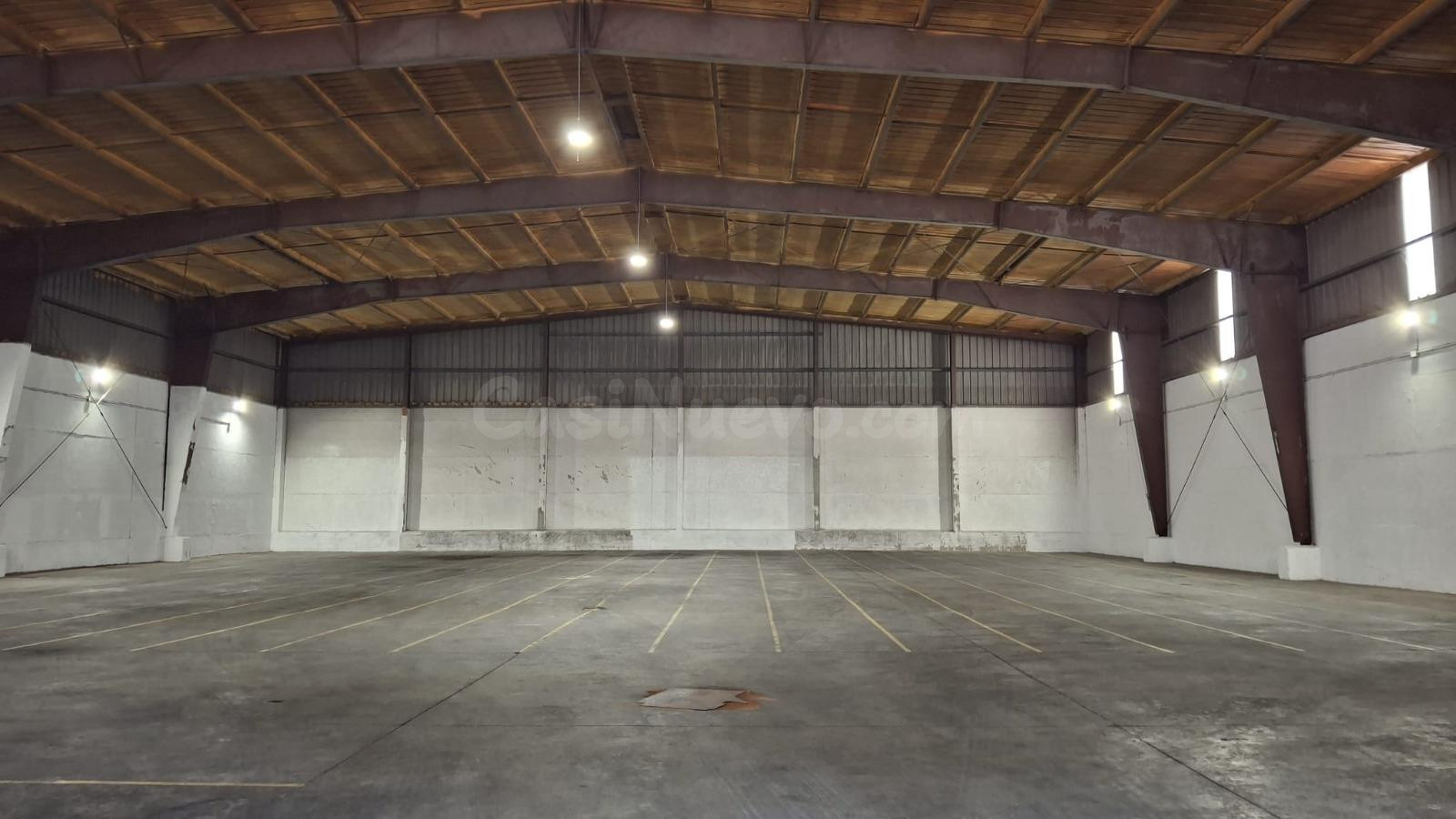 NAVE ÚNICA. Polígono Industrial Aguilar. Impresionante nave  - foto 4