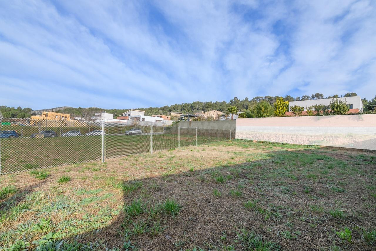 Terreno urbanizable en venta - LA BARCELONETA - foto 2