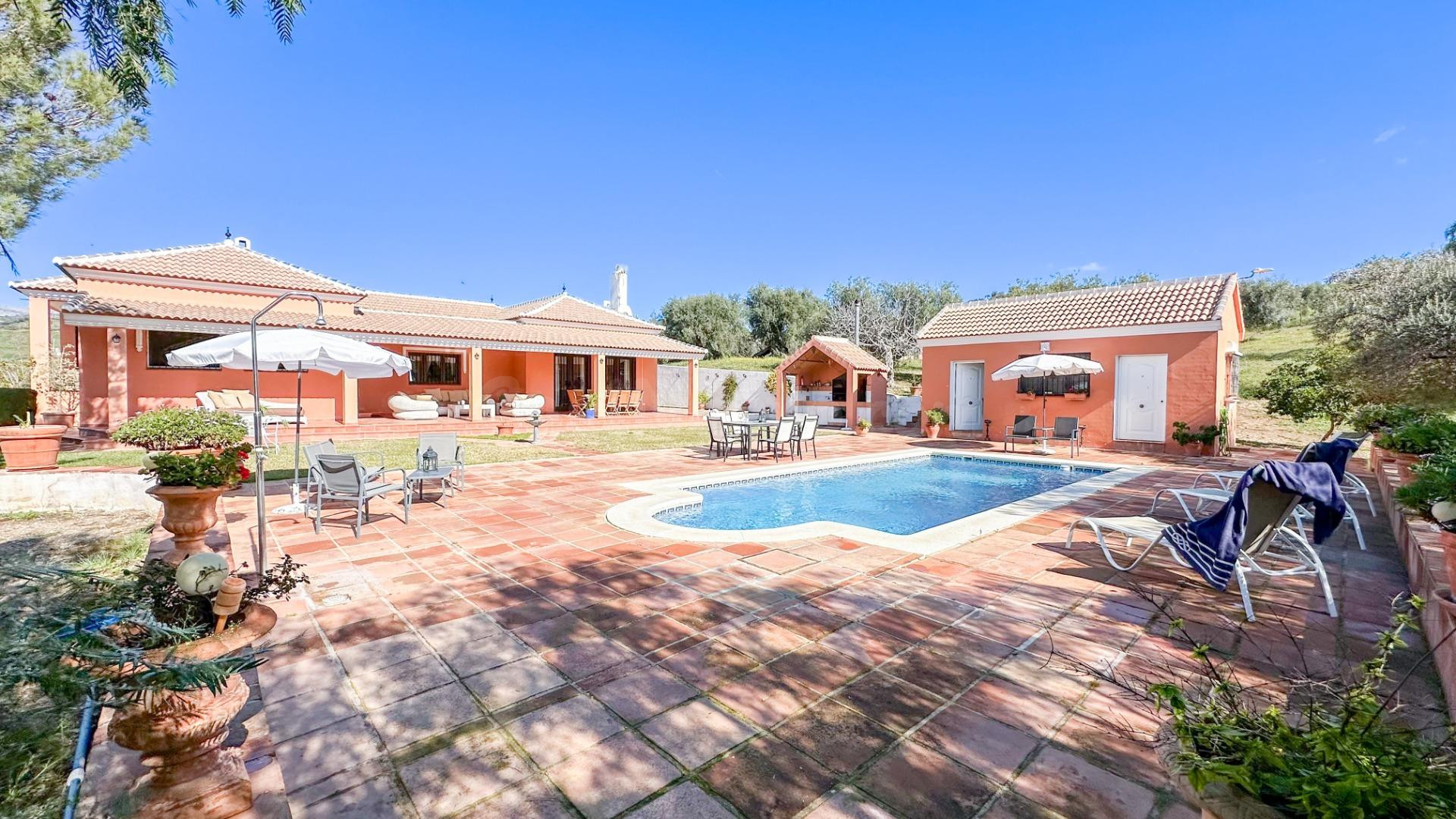 VILLA DE LUJO EN ALMOJÍA. MÁLAGA