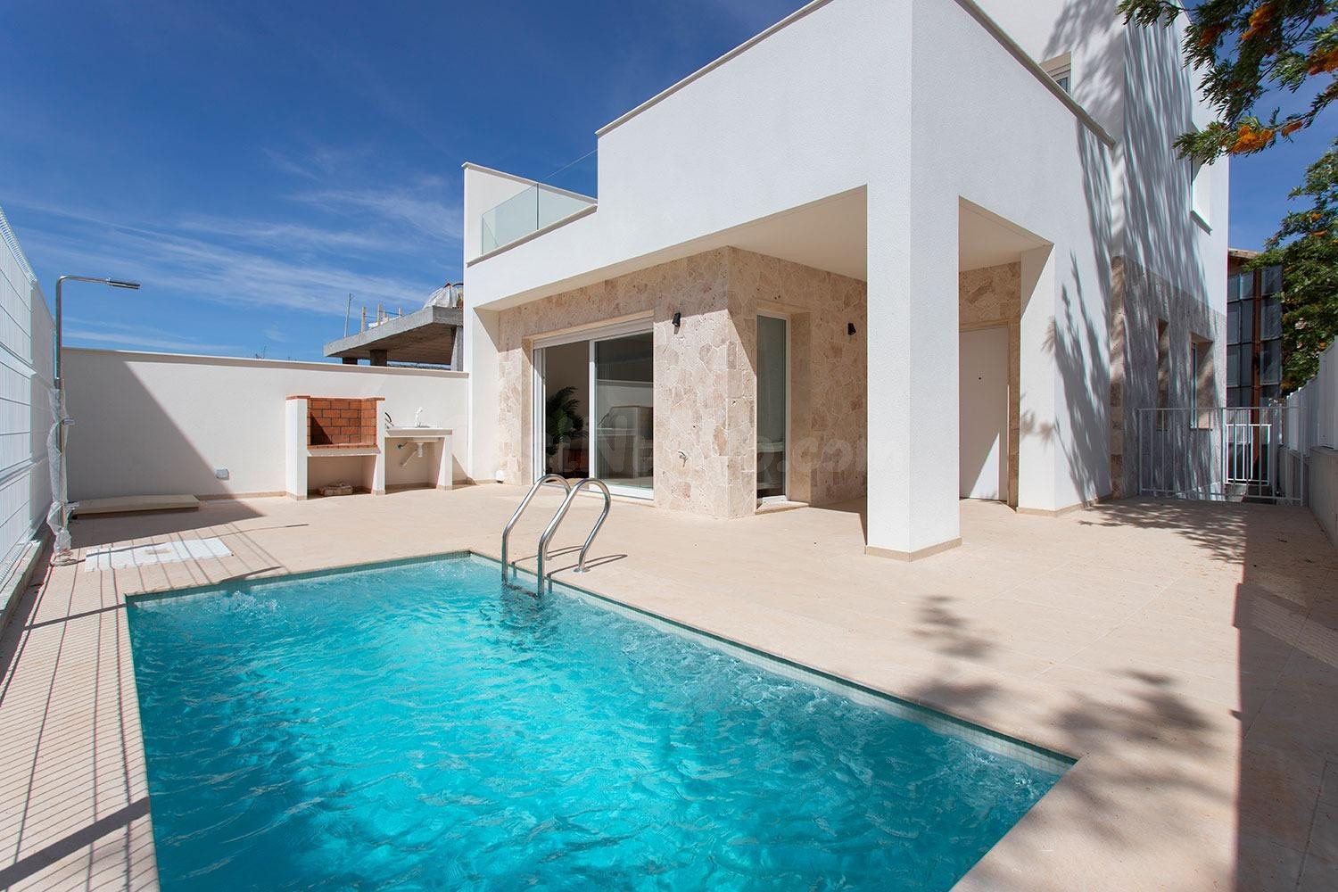 Impresionante Villa en Hondon de las Nieves con Piscina y Vistas Espectaculares