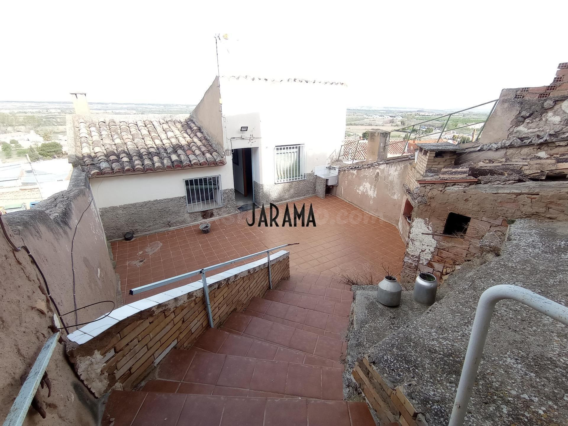 Bonita casa con Terraza en Malon - foto 3