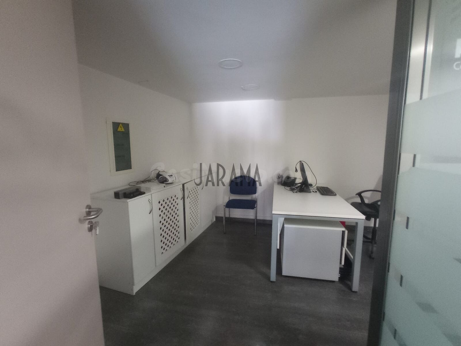 EXCELENTE LOCAL ACONDICIONADO NE TUDELA - foto 4