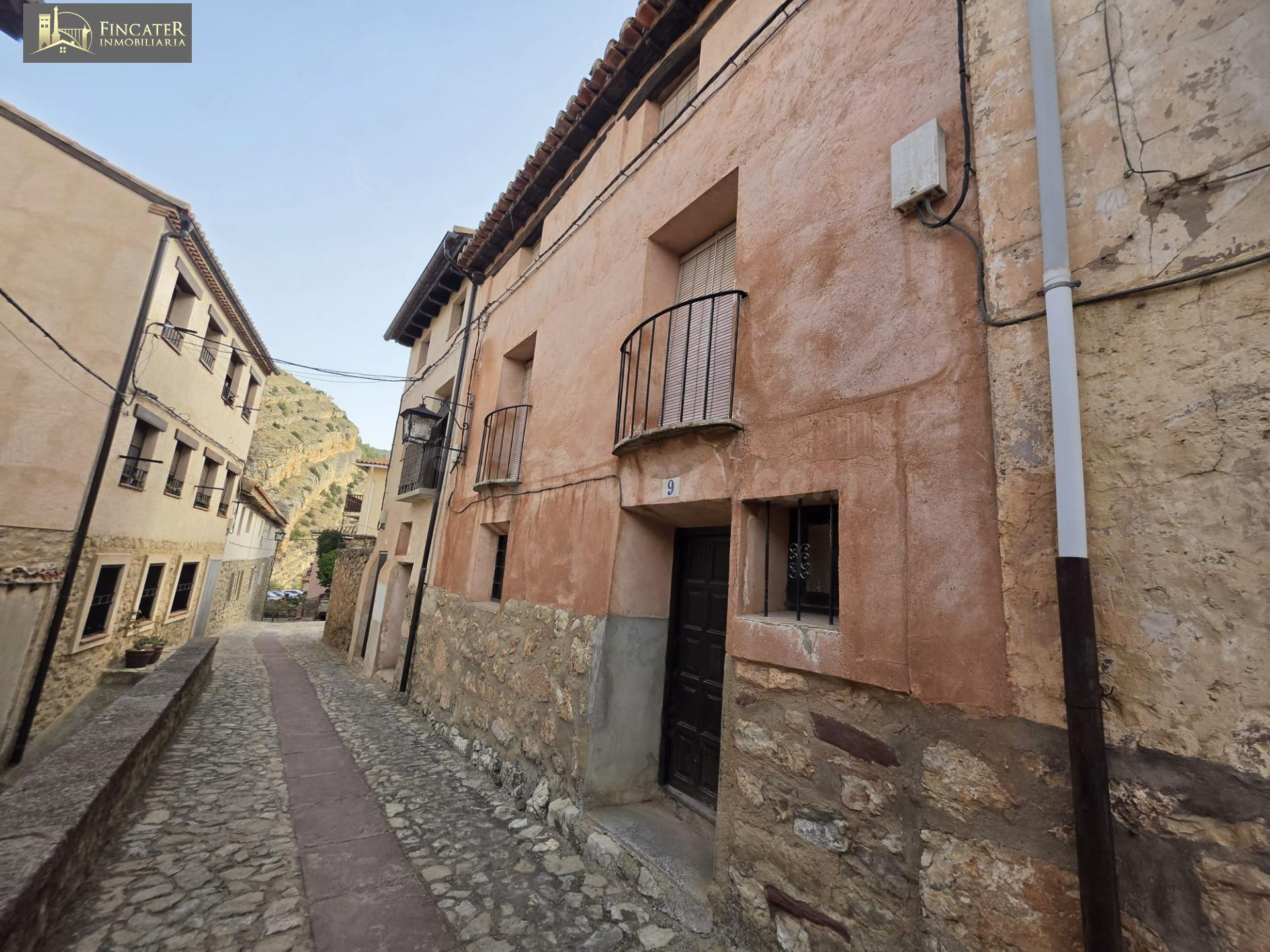CASA EN ALBARRACÍN - foto 3