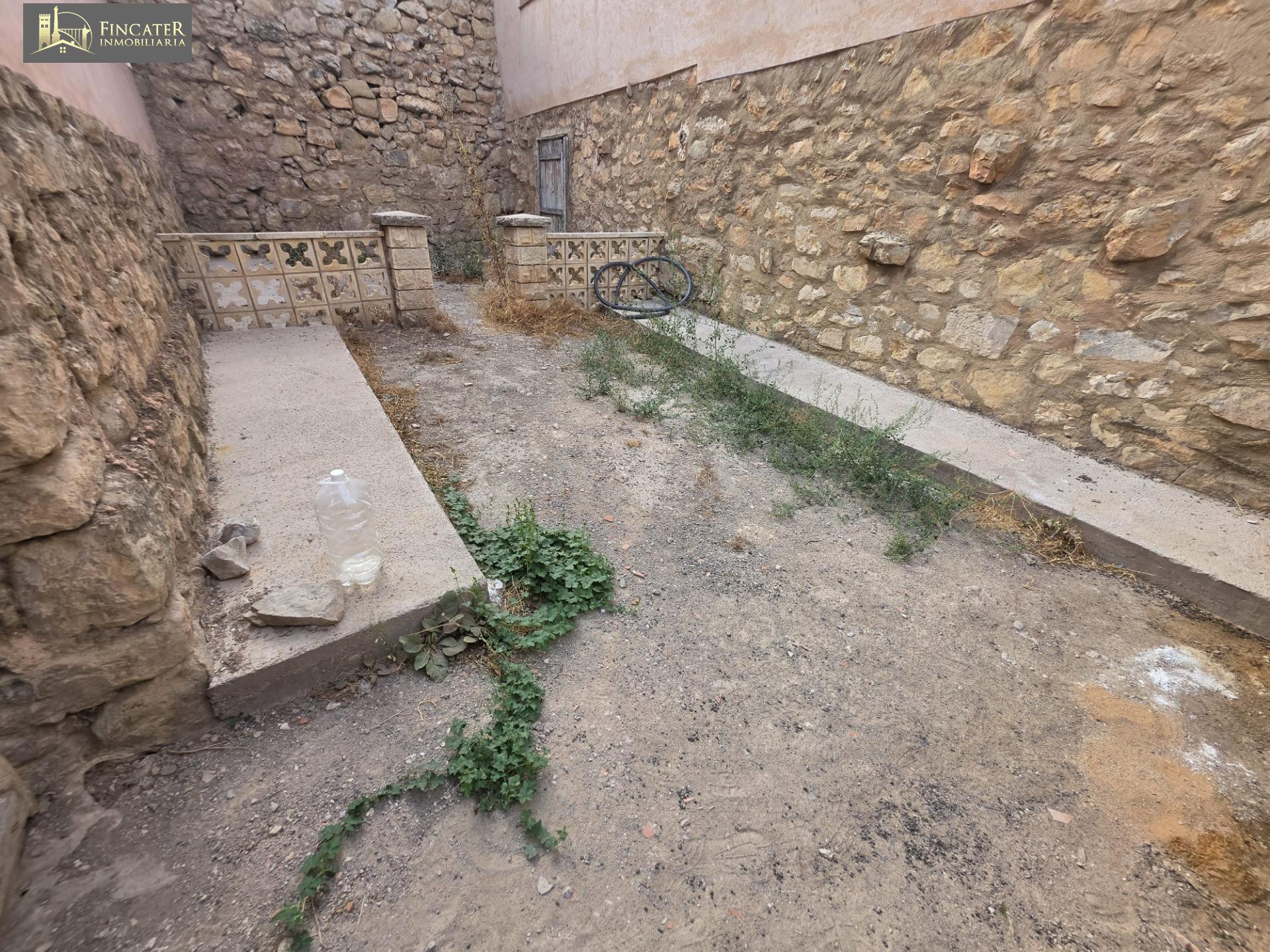 CASA EN ALBARRACÍN - foto 4