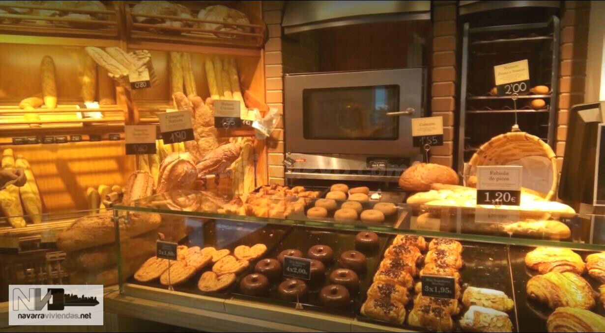 Venta de negocio de panadería con inquilino en funcionamient - foto 4