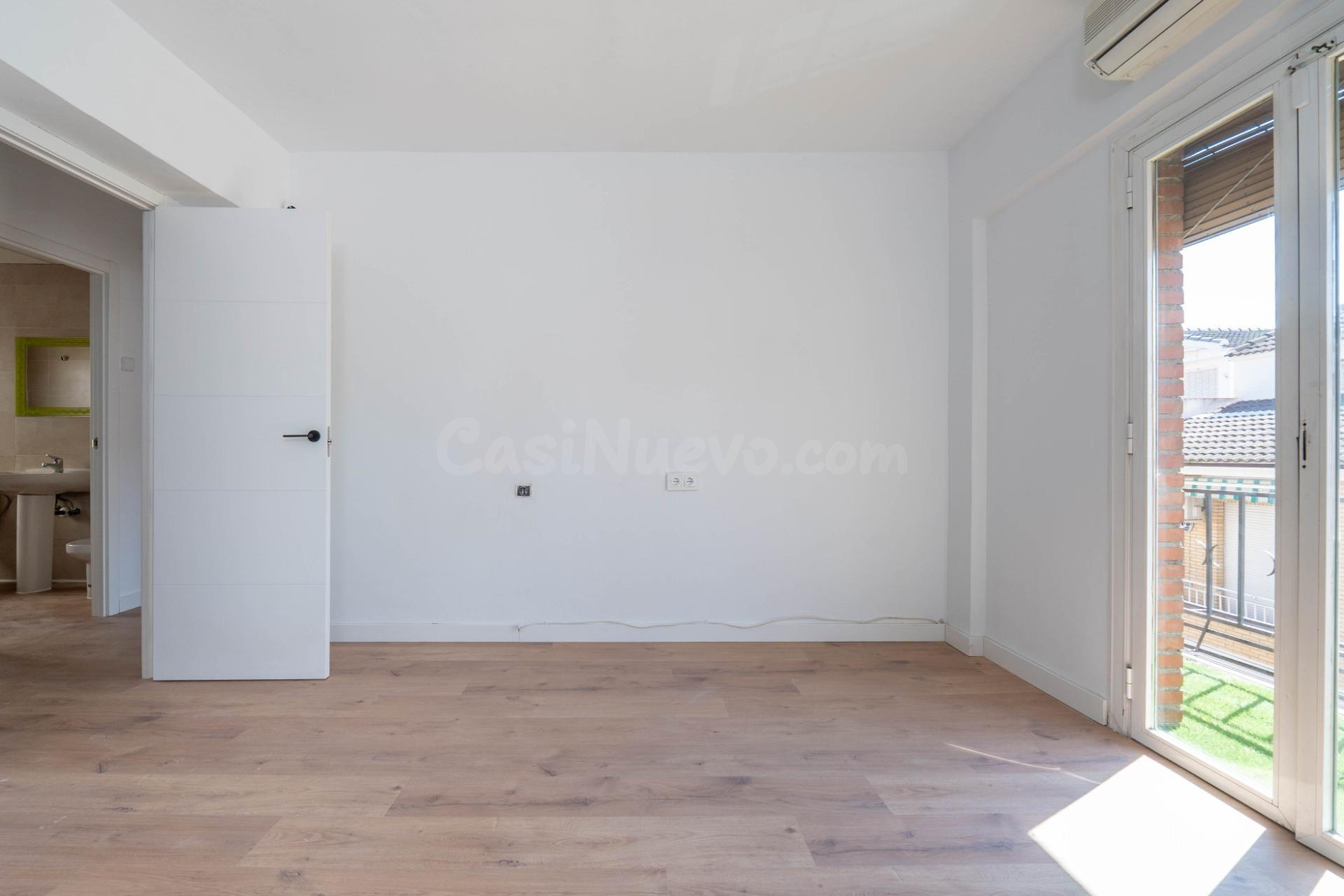¡Oportunidad en Armilla! Piso reformado de 3 dormitorios.