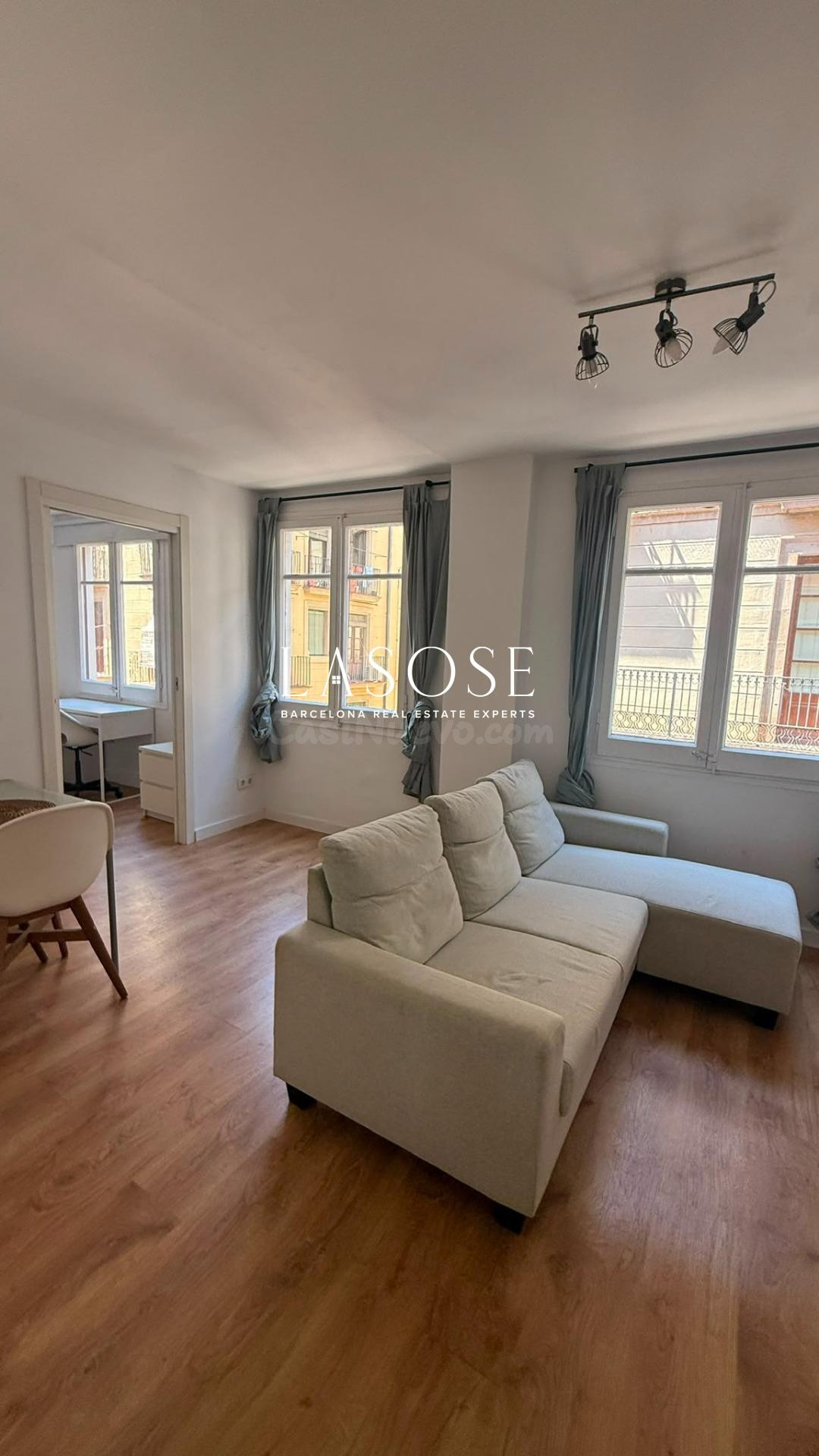 Luminoso apartamento reformado en el corazón del Barrio Gótico de Barcelona