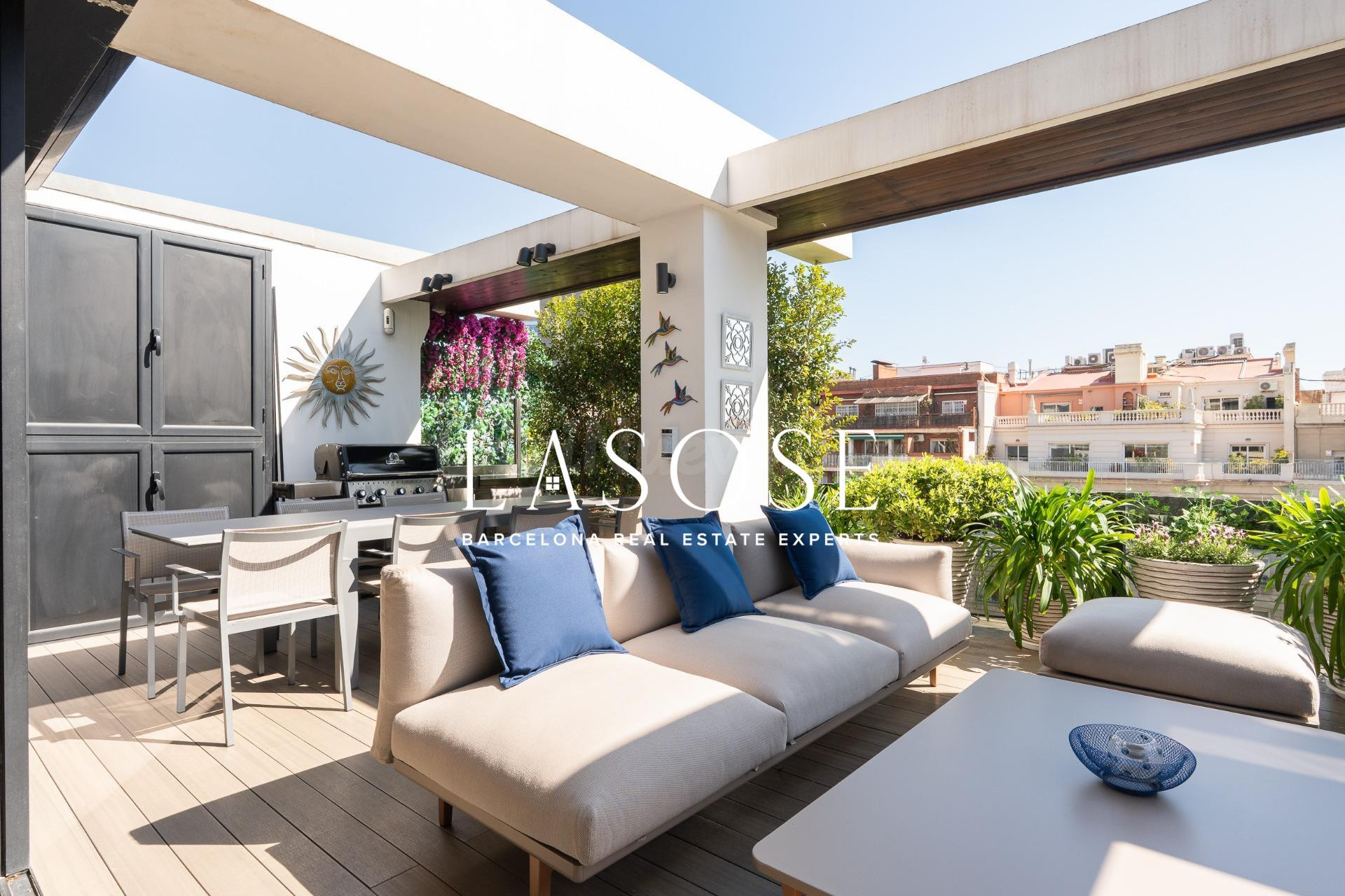 Exclusivo Ático Dúplex con Piscina Privada y Tres Terrazas e - foto 5