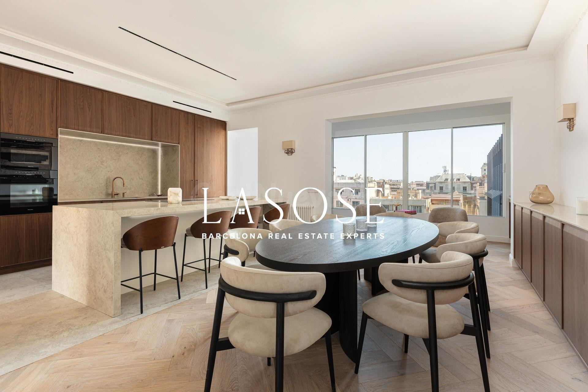 Exclusivo ático de autor con terraza  y vistas privilegiadas al Passeig de Gràcia