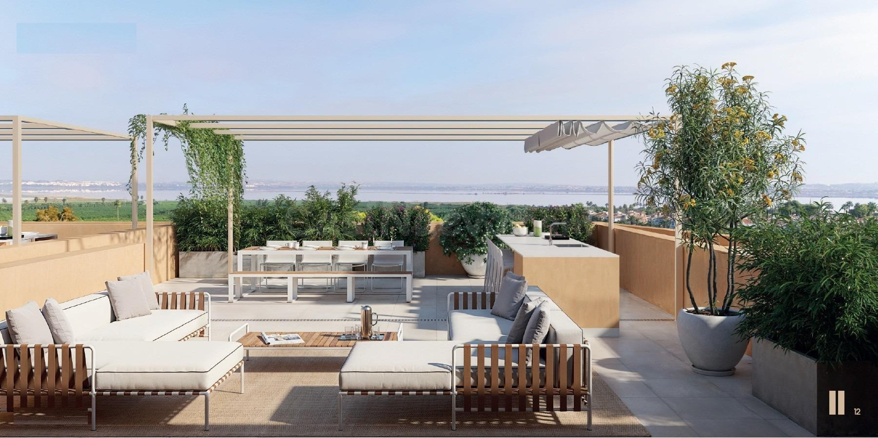 Apartamento de planta alta con 2 dormitorios y solarium privado en Los Balcones(Torrevieja)