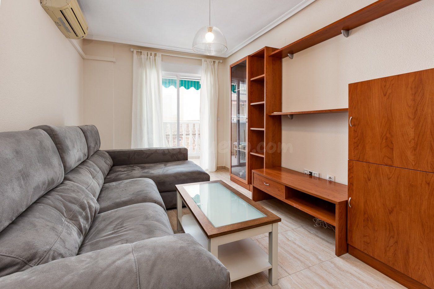 Moderno y acogedor apartamento a 5 min de la Playa del Cura- TORREVIEJA-ALICANTE-ESPAÑA