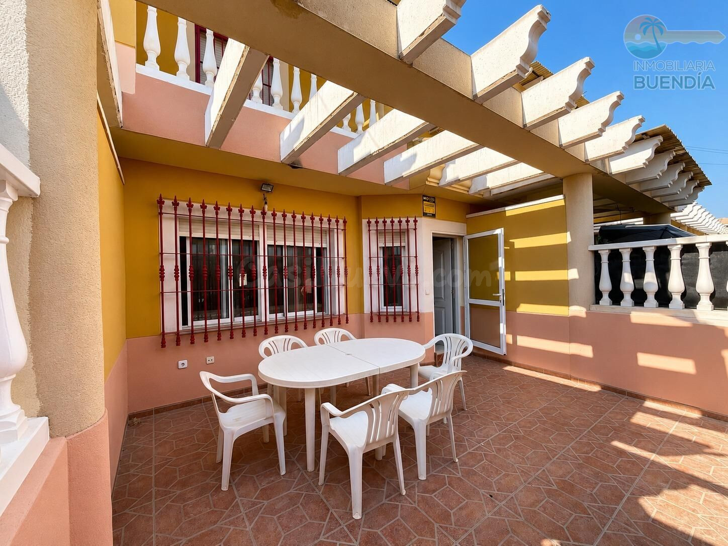 TRIPLEX EN BAHIA CON AMPLIAS TERRAZAS Y PLAZA DE PARKING
