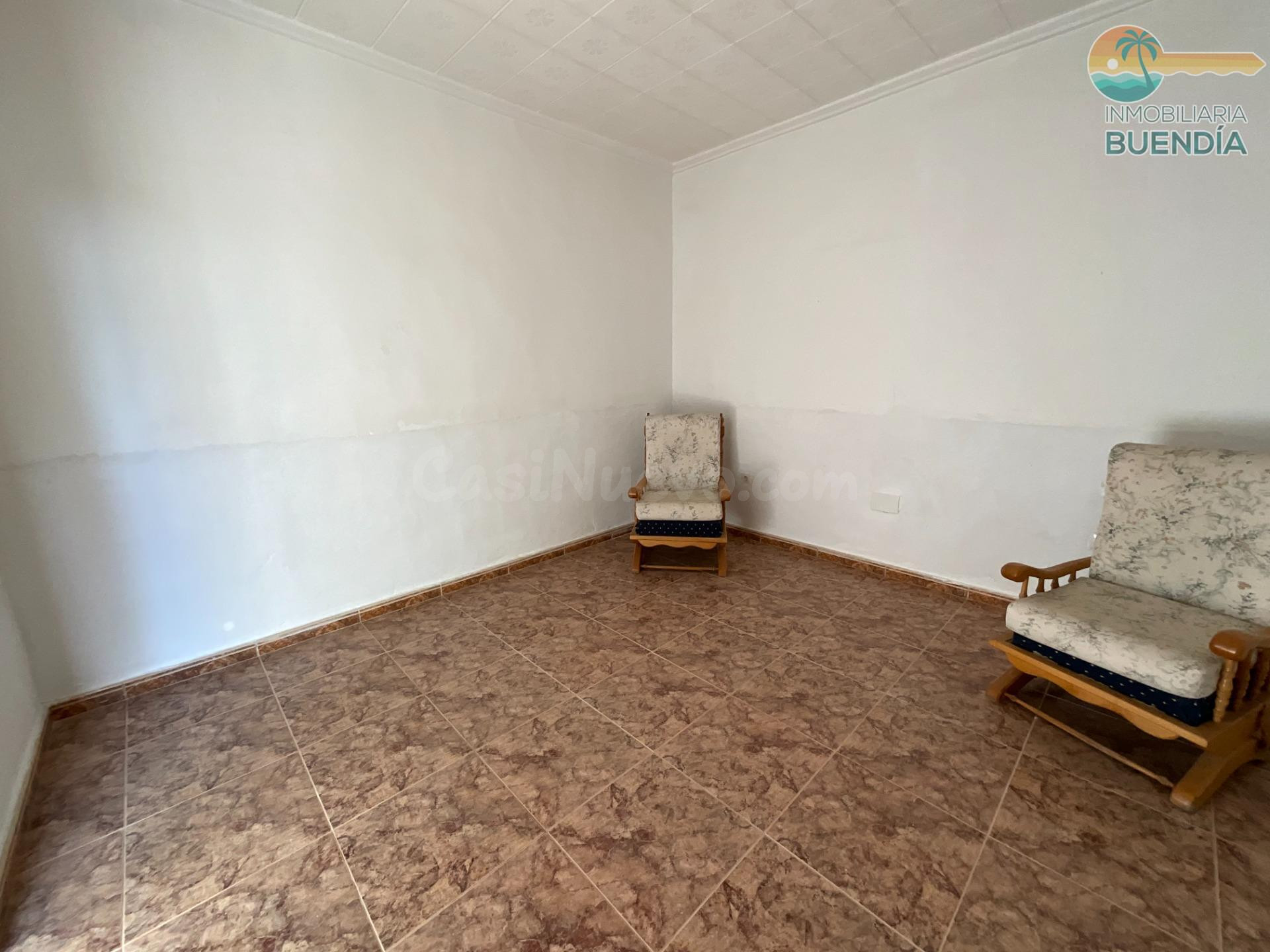 CASA  DE CAMPO  CON TERRENO, HUERTO Y ALMACEN  EN LA MAJADA  - foto 4