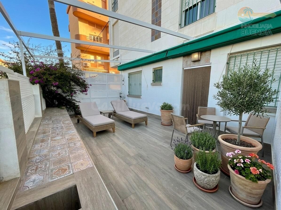 APARTAMENTO TOTALMENTE REFORMADO FRENTE AL MAR EN PLAYAGRANDE