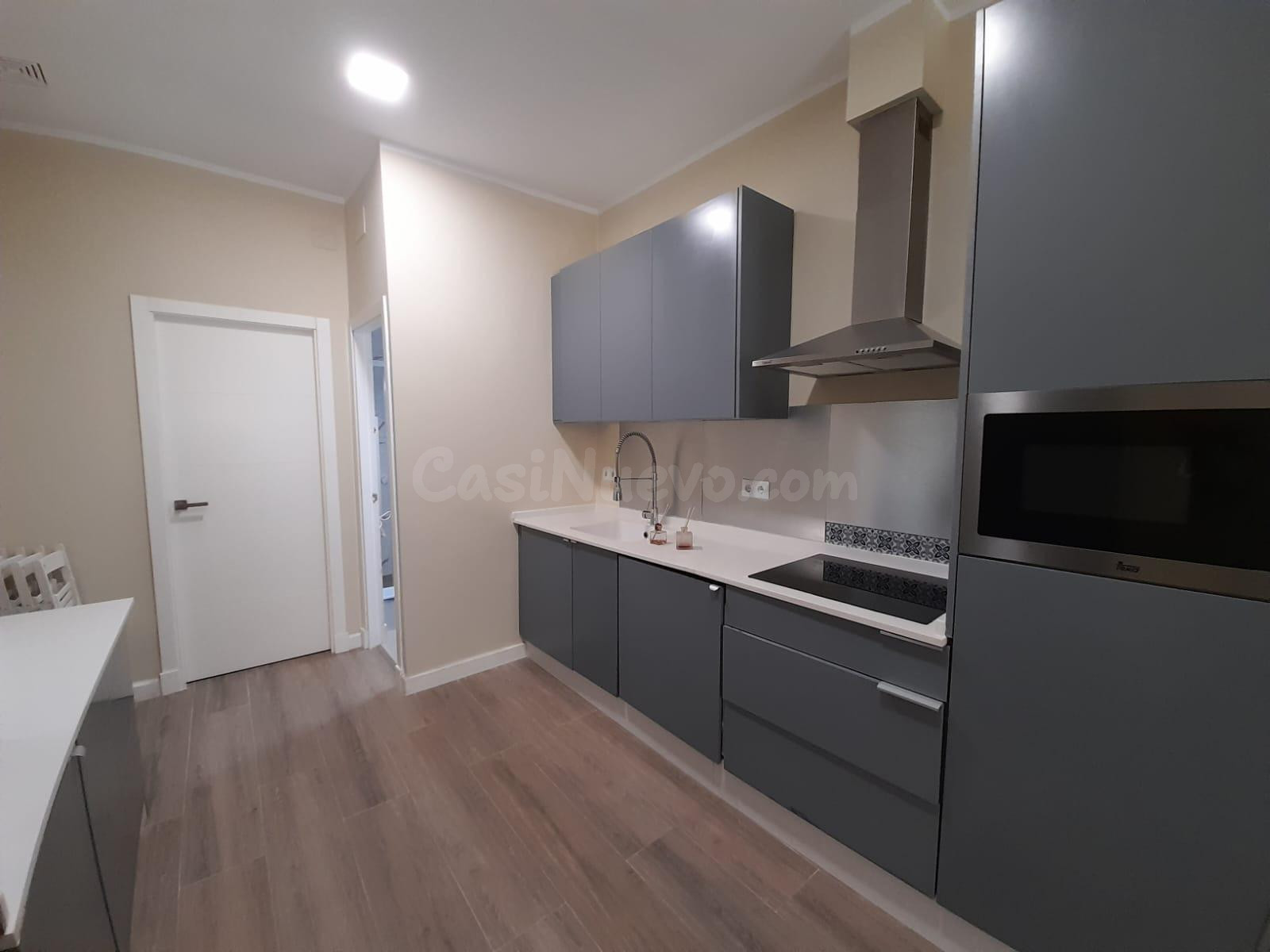 Ático exclusivo con terraza de 20 m2 en el Centro de Cádiz – - foto 3