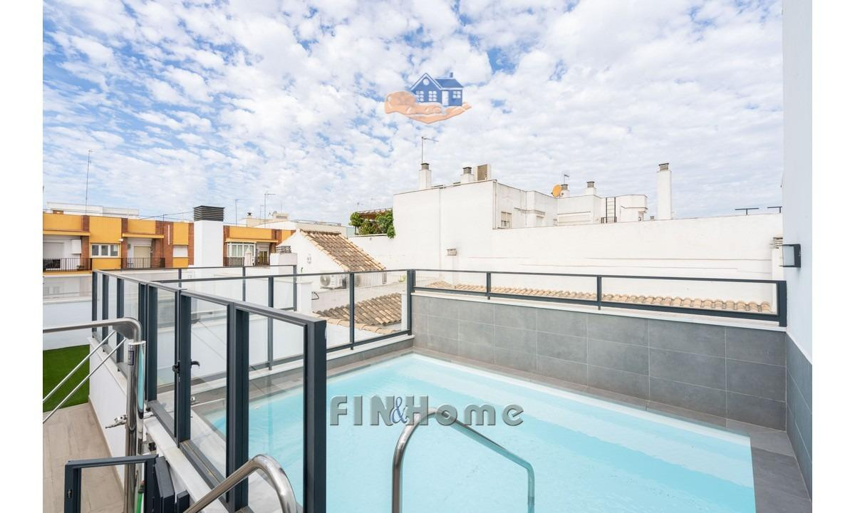 Ático de obra nueva en Triana con vistas a la Giralda | 345. - foto 4