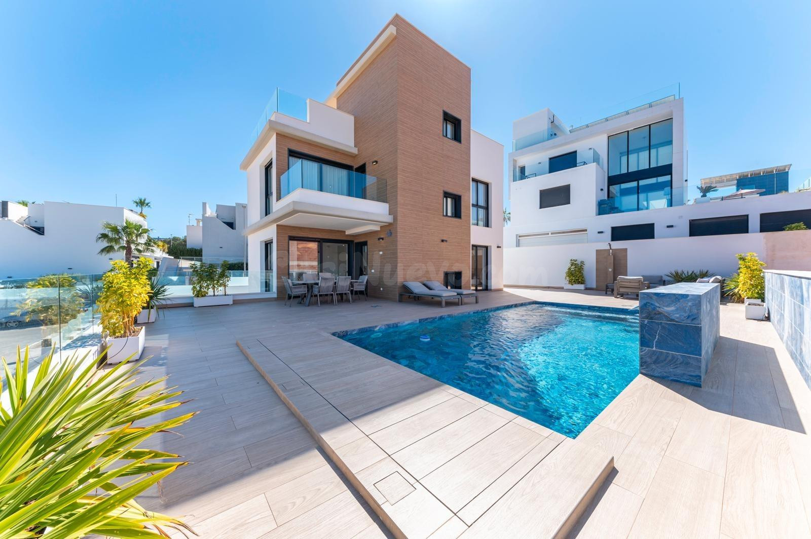 Villa de lujo en Campoamor-Aguamarina