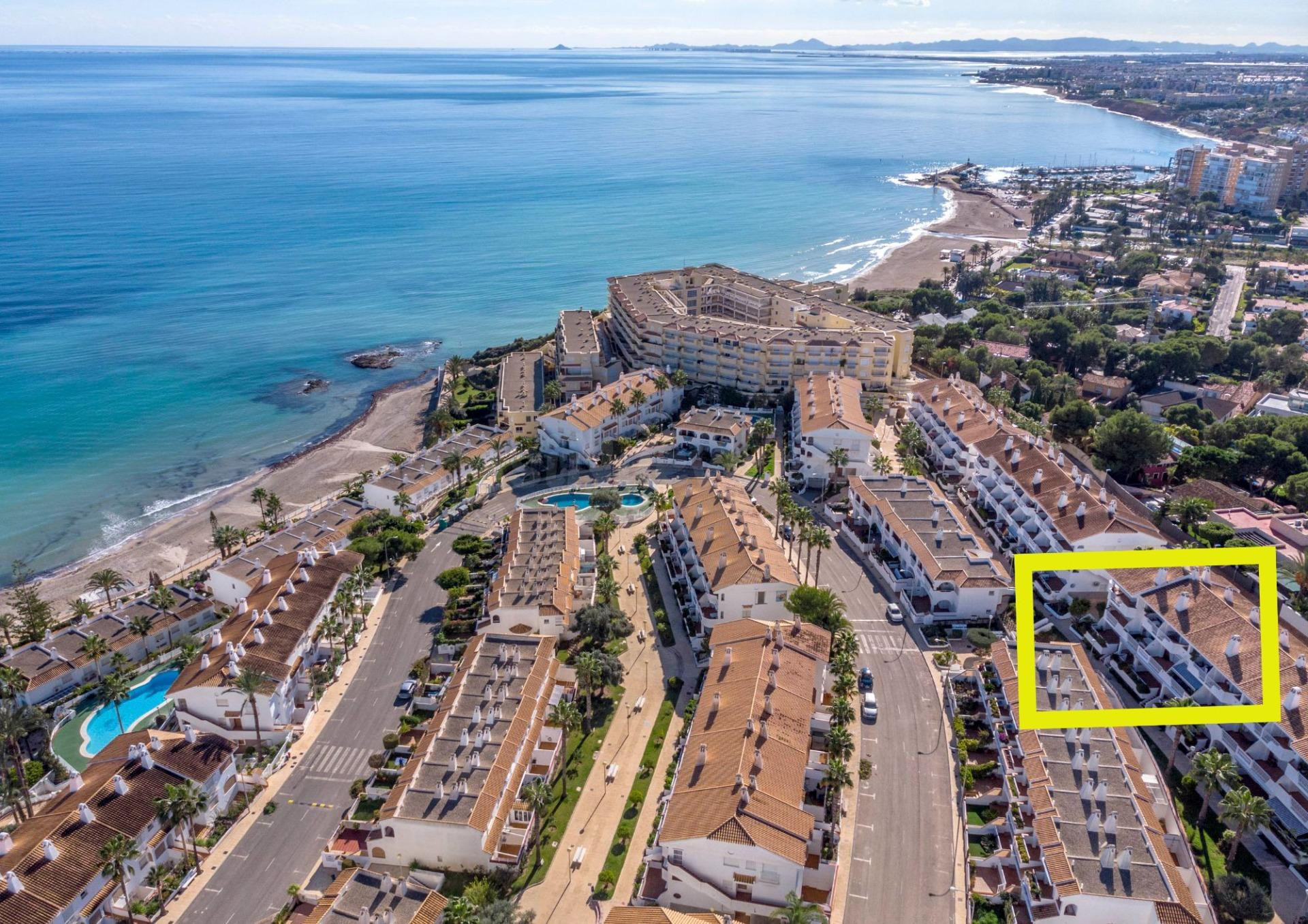 Apartamento junto a la playa de Aguamarina