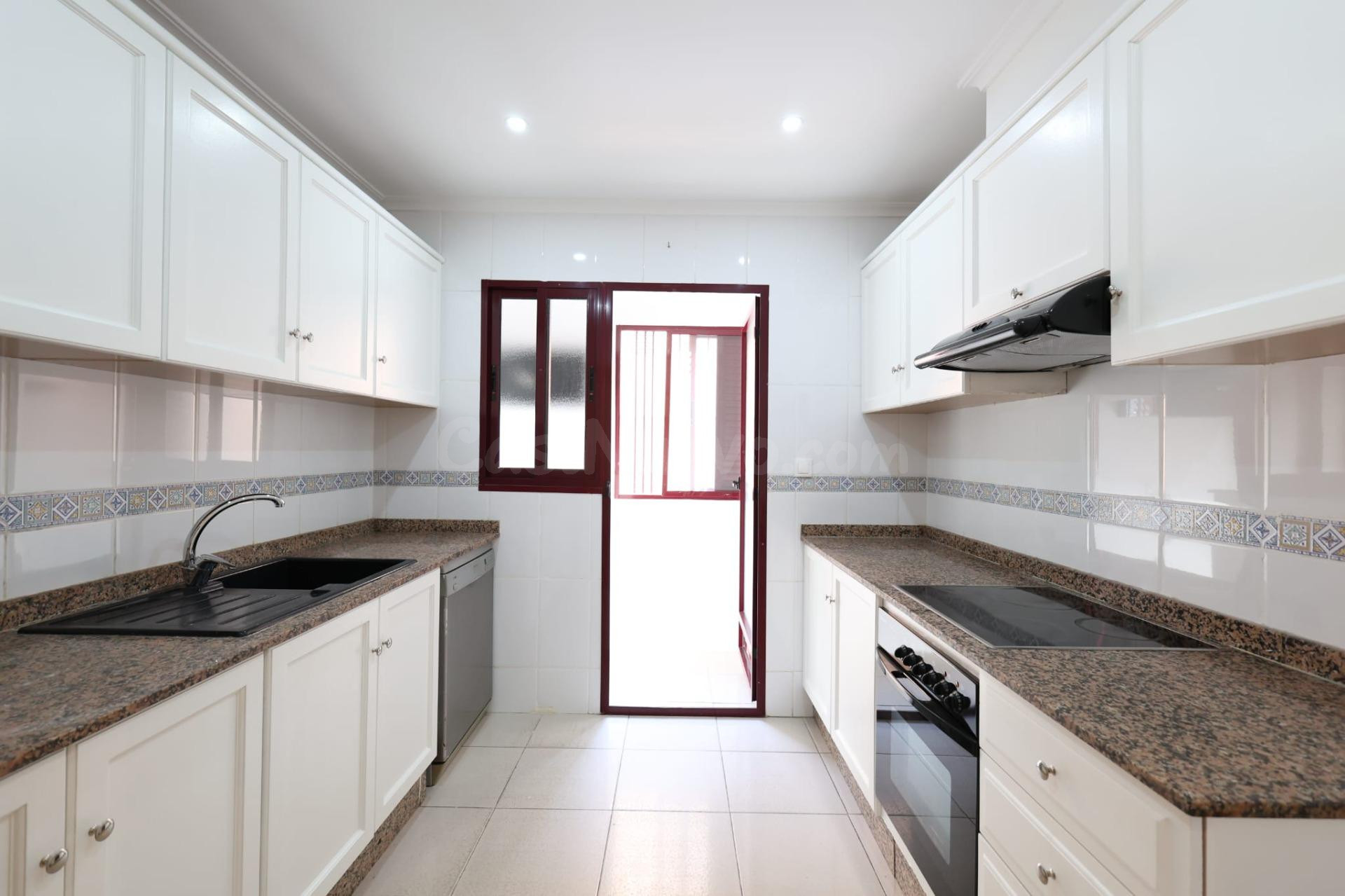 PISO EN VENTA EN MELIANA CON GARAJE Y TRASTERO