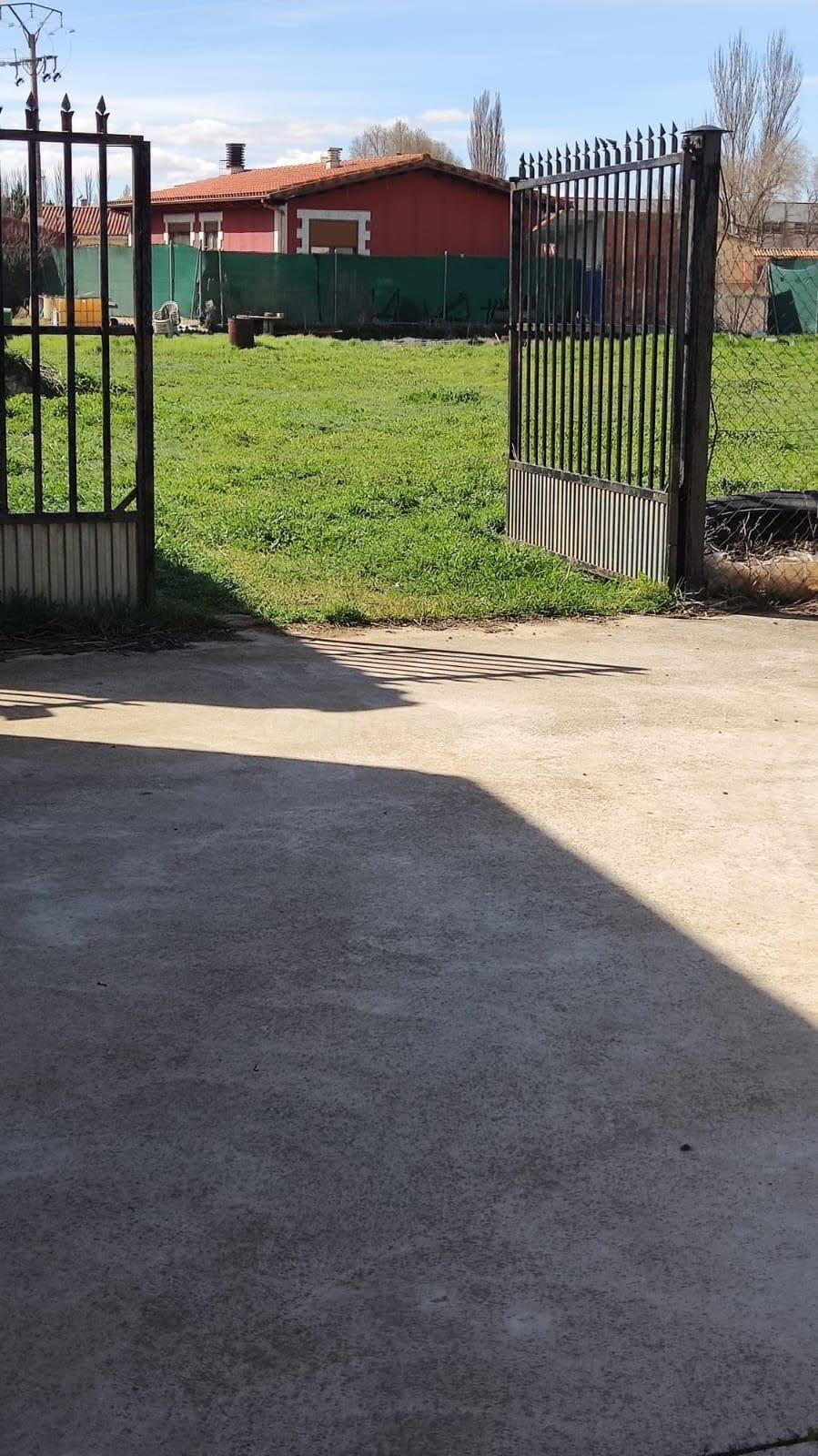 MONCASA VENDE TERRENO URBANO EN MONZON DE CAMPOS - foto 3