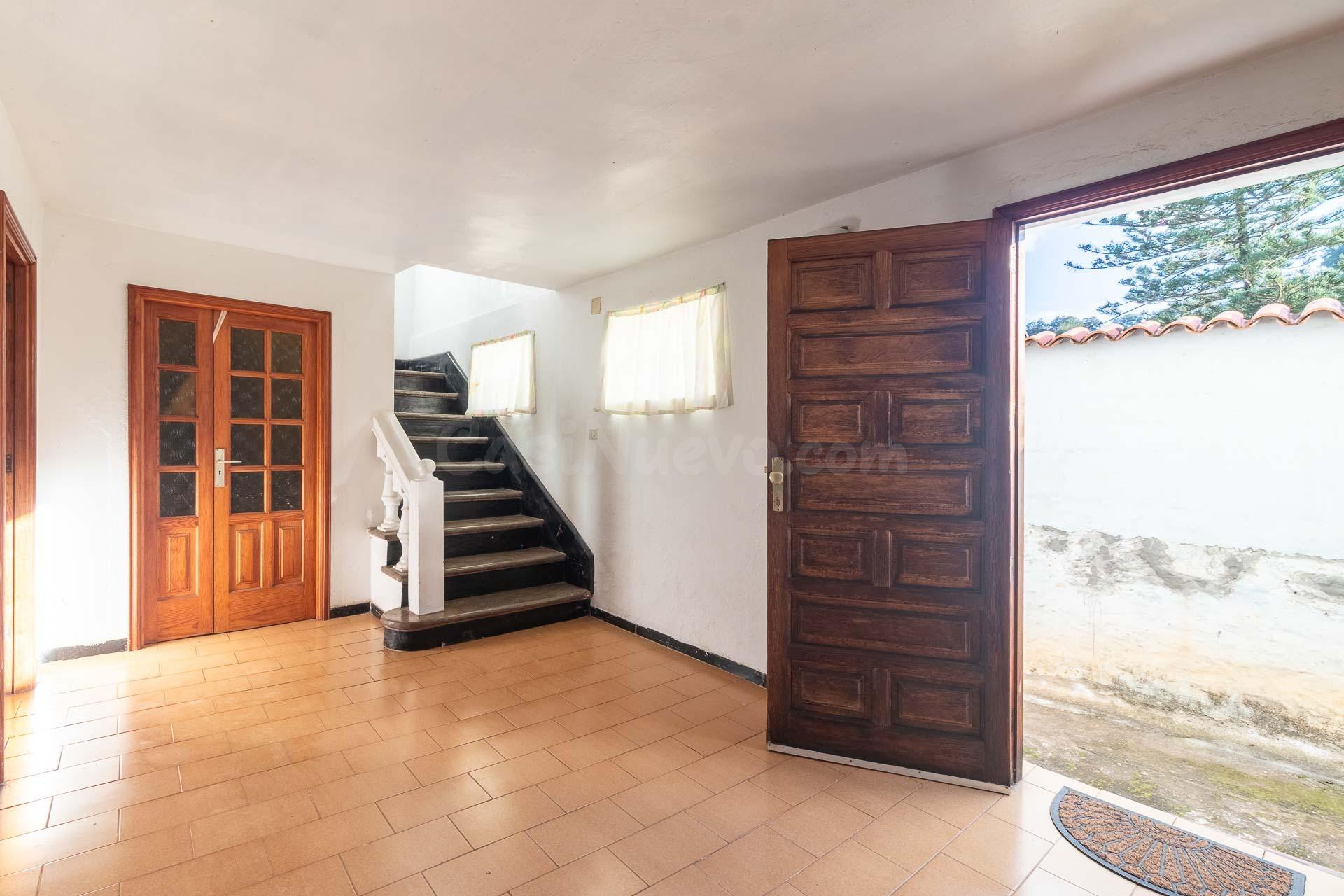 Casa con terreno y aljibe en venta en El Palmar, Teror – Esp - foto 5