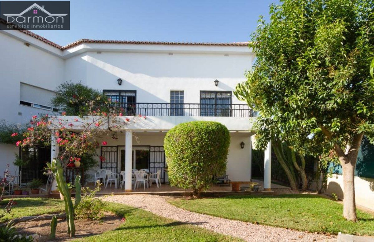 Espectacular Chalet en el Grao de Gandia
