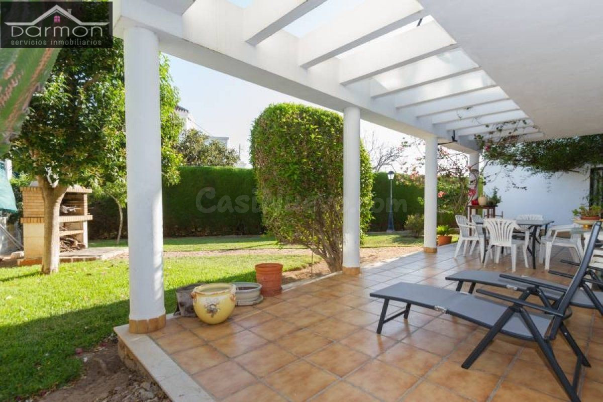 Espectacular Chalet en el Grao de Gandia - foto 2