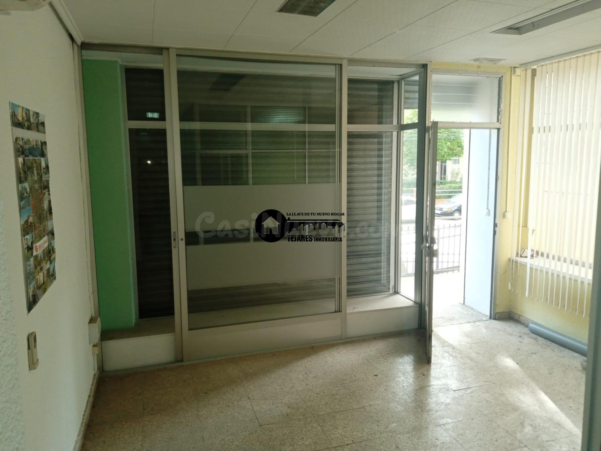 INMOBILIARIA TEJARES ALQUILA AMPLIO LOCAL EN ZONA PARQUE LINEAL-PUENTE DE MADERA