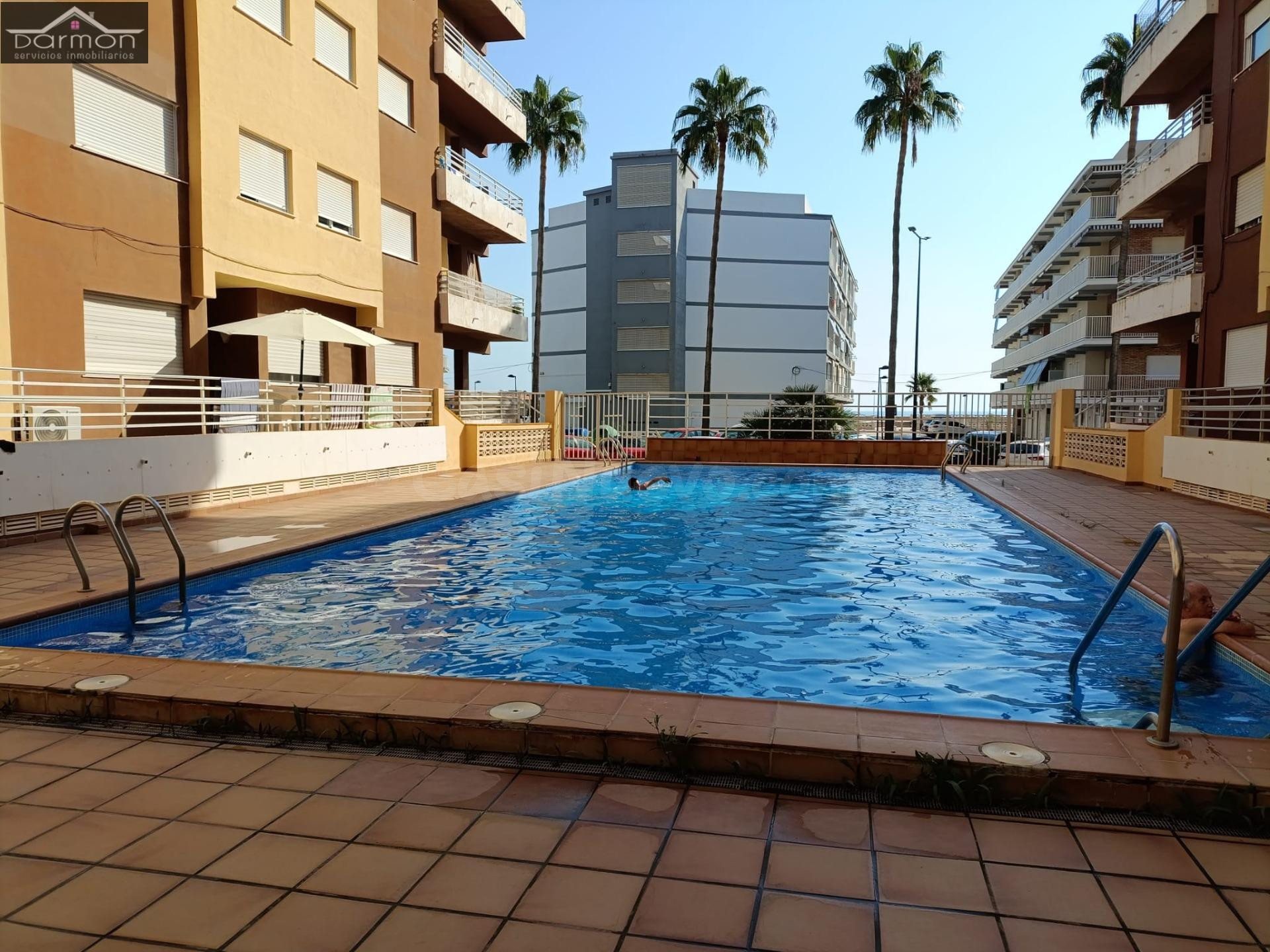 Impresionante Apartamento Reformado en Playa de Daimus a Solo 50m del Mar