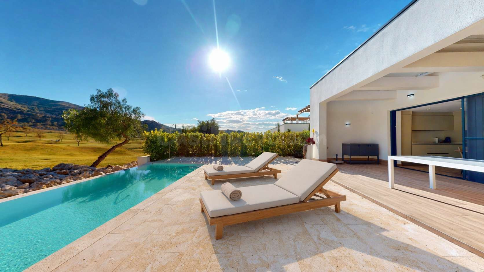 VILLA DE LUJO EN PRIMERA LÍNEA DE GOLF - FONT DEL LLOP