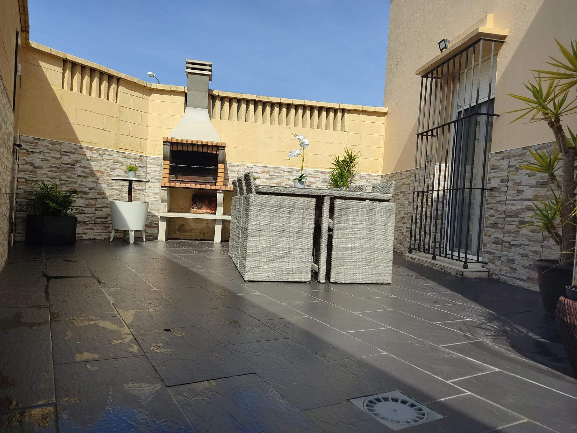 OCASIÓN , SE VENDE ESPECTACULAR ADOSADO EN PUERTO REAL