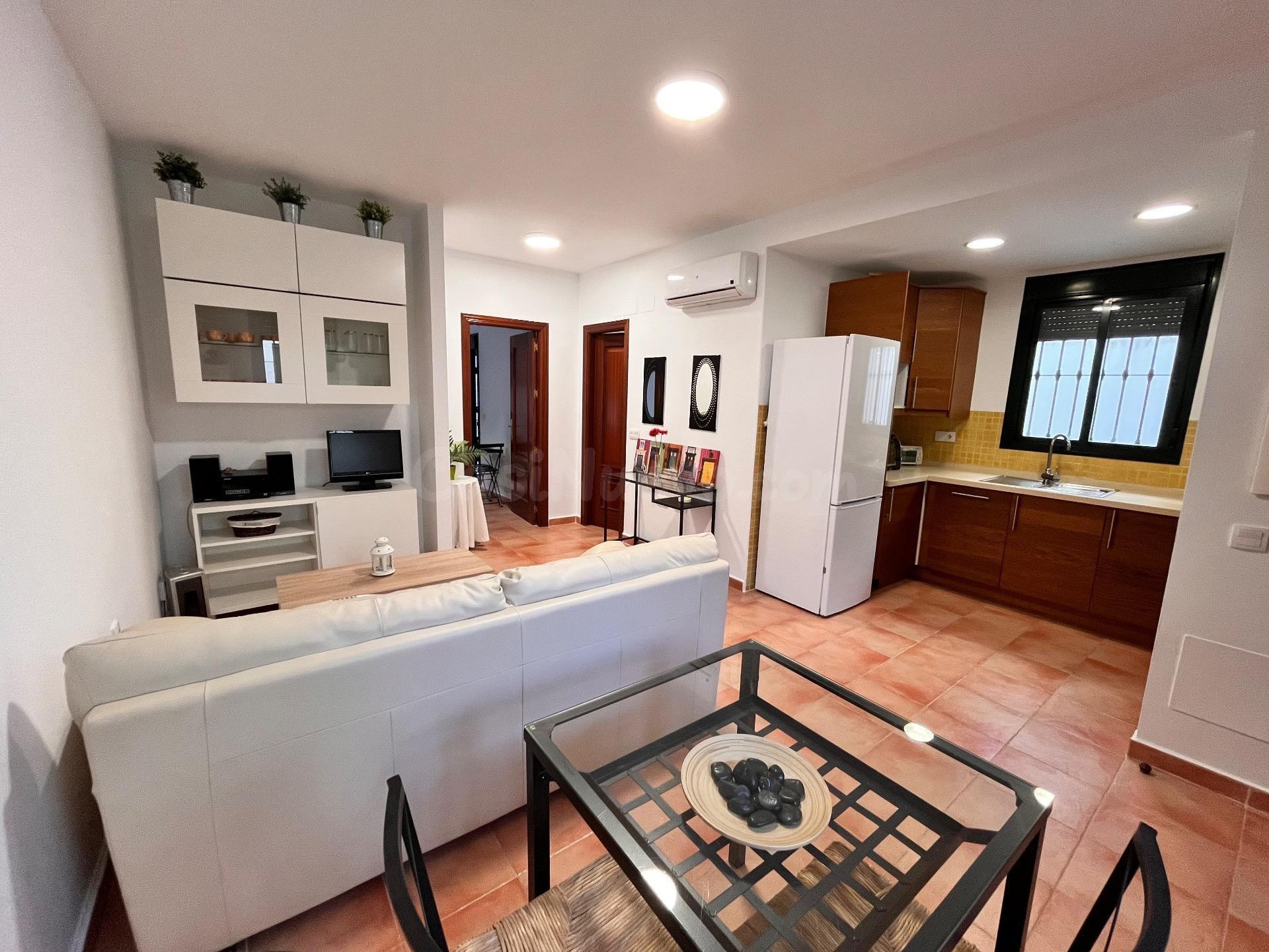 Apartamento con garaje, trastero y piscina en Sanlúcar la Ma