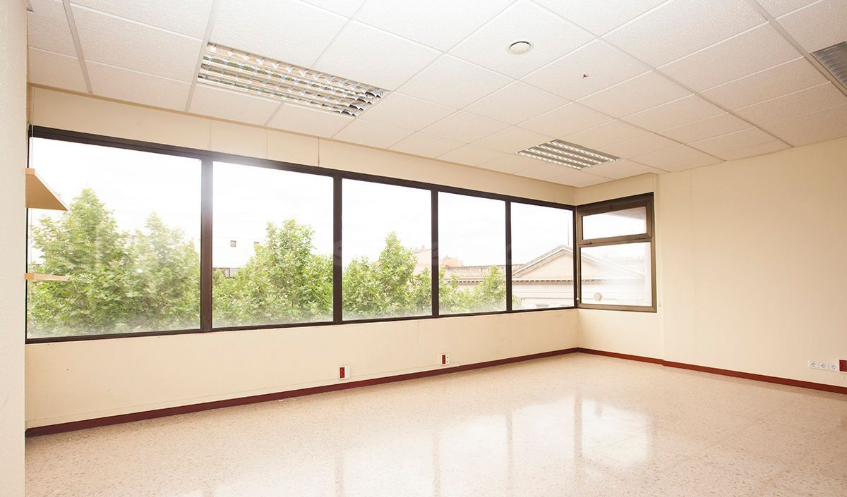 Oficina 61m² en alquiler - Figueres - foto 3