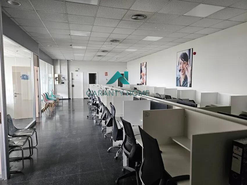 Oficina de alquiler en Villaverde Alto, Madrid
