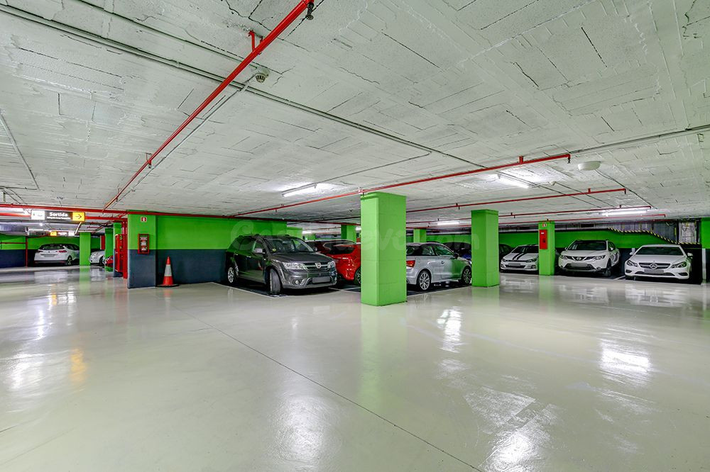Parking de moto 3m² en alquiler - Eixample