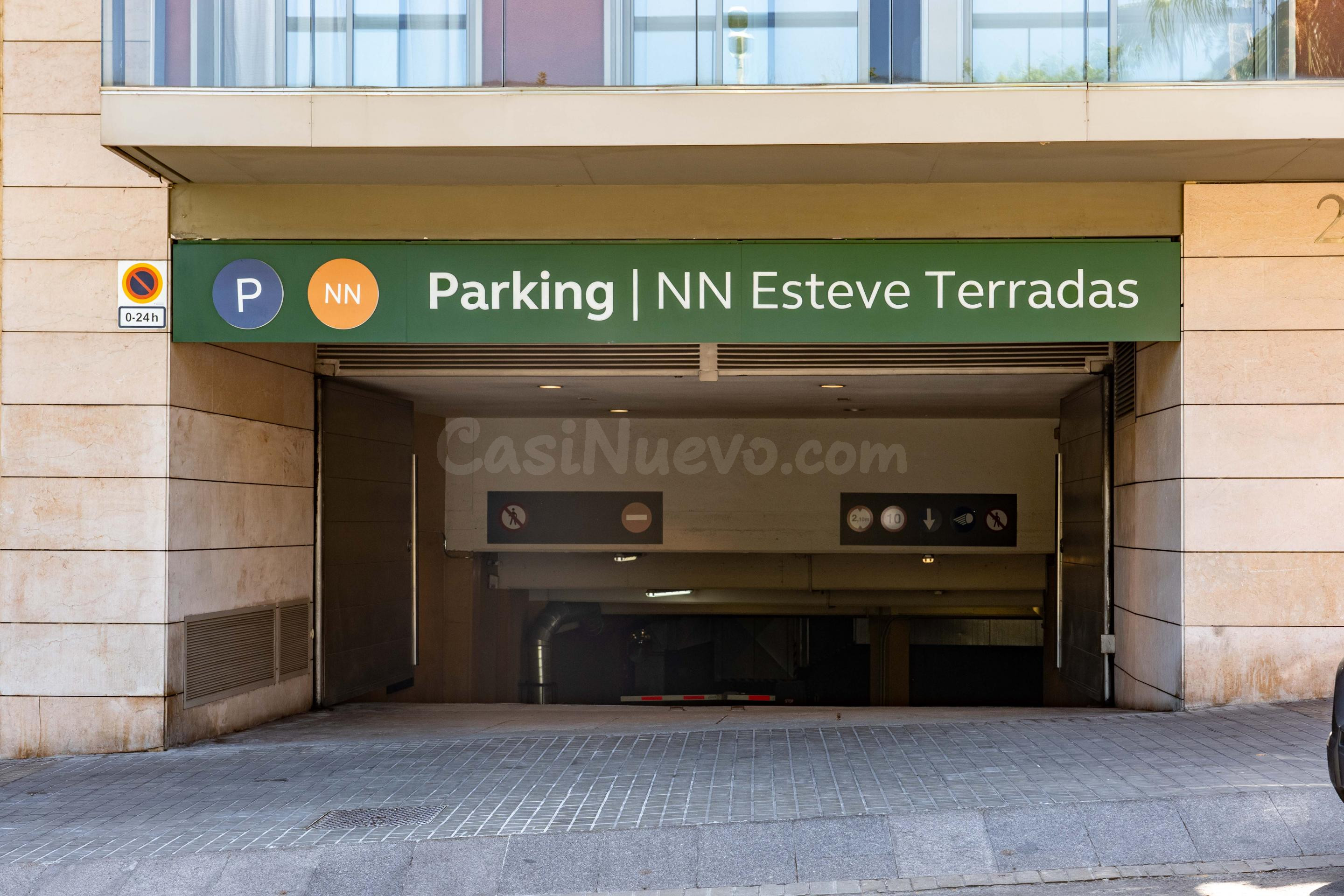 Parking 14m² en alquiler - Barcelona