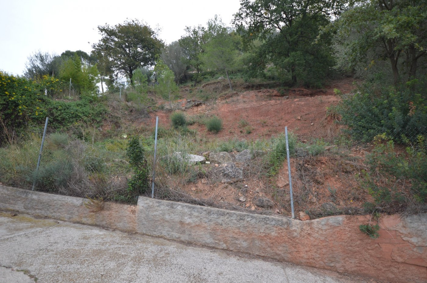 Terreno de 1000 m, en venta en Corbera de Llobregat, Can Pal