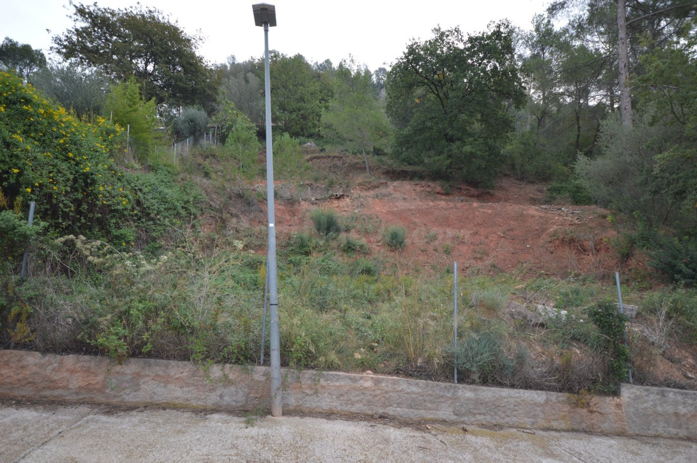 Terreno de 1000 m, en venta en Corbera de Llobregat, Can Pal - foto 2