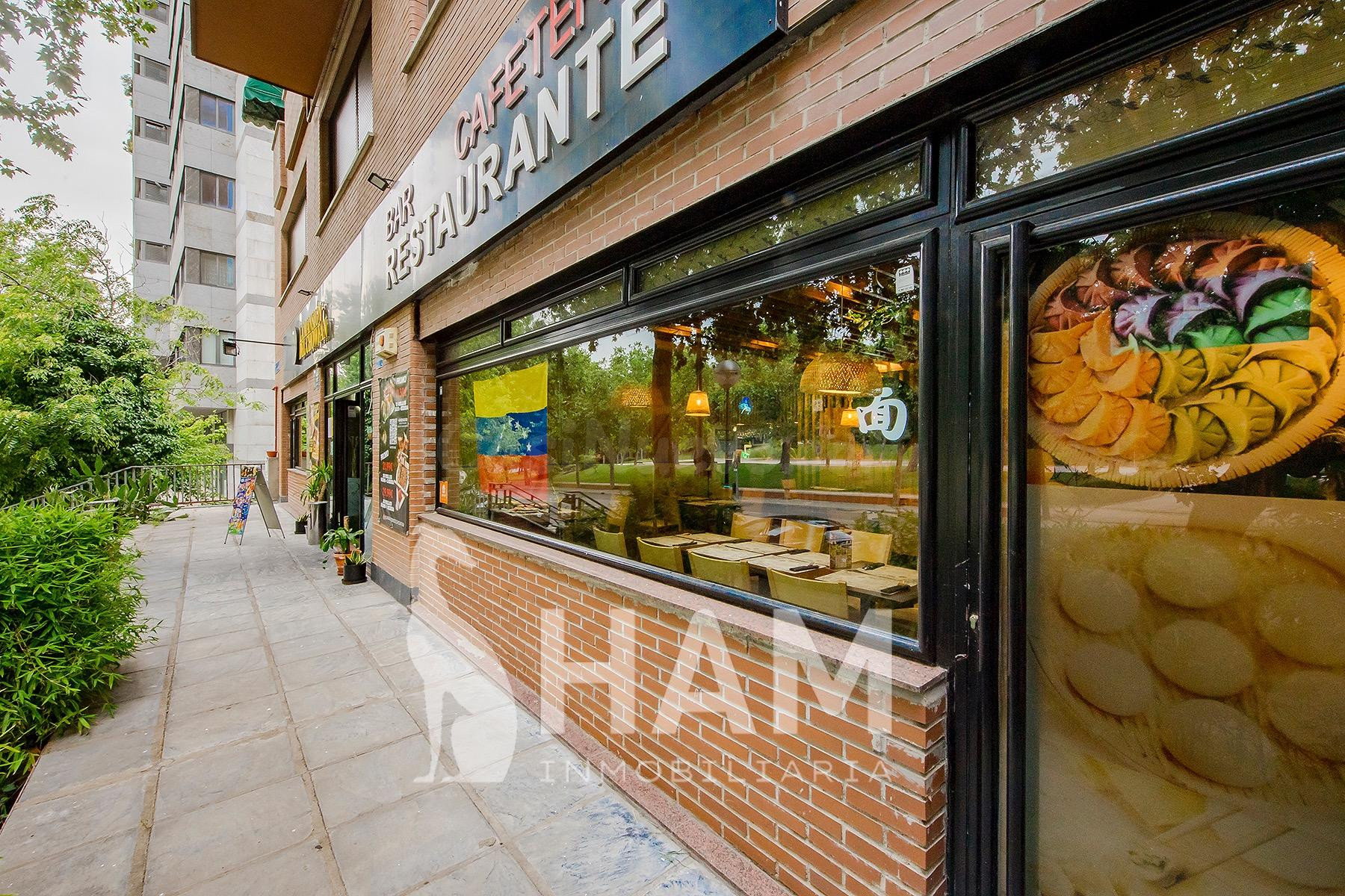 Local comercial 250m² en venta - Ciudad Universitaria