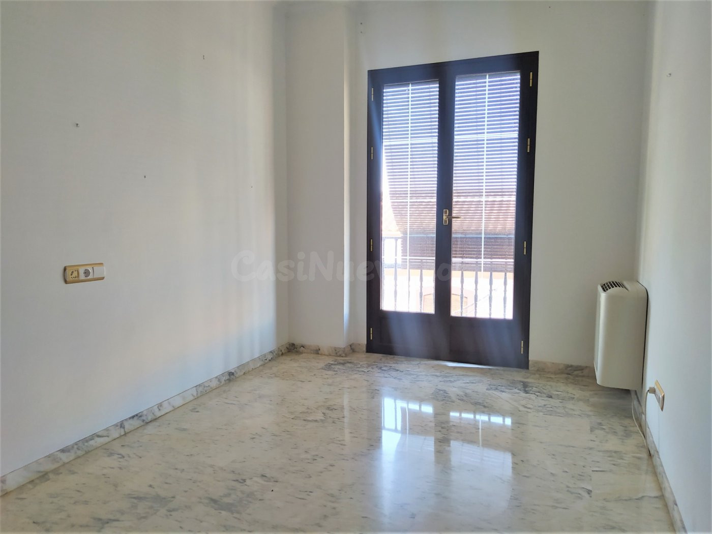 Casa 4 habitaciones 210m² en venta - Villa del río - foto 4