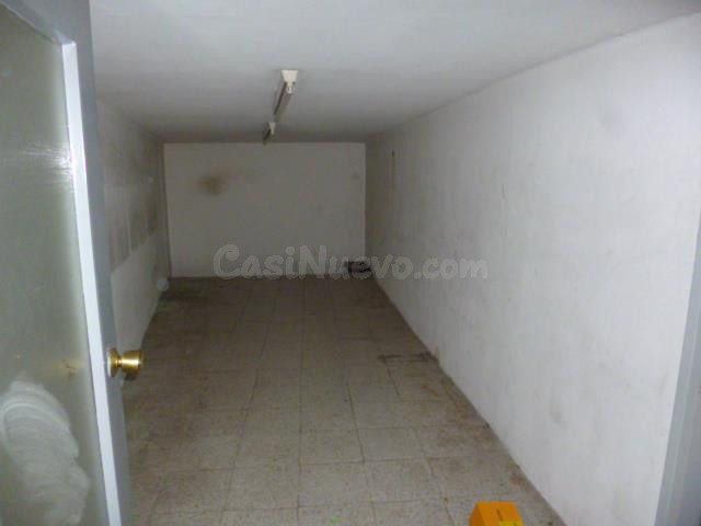 LOCAL EN VENDA AL TEMPLE, AMB LLOGATER, VENCIMENT CONTRACTE  - foto 5