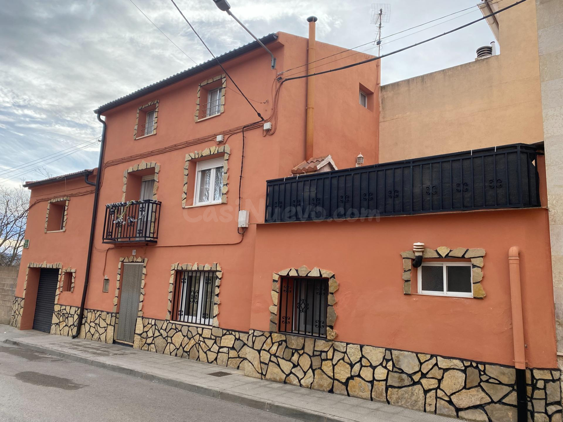 EN VENTA CASA EN MONREAL DEL CAMPO - foto 2