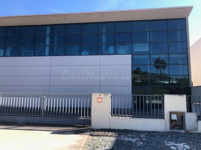 SE ALQUILA NAVE INDUSTRIAL EN TORTOSA DE 420m2