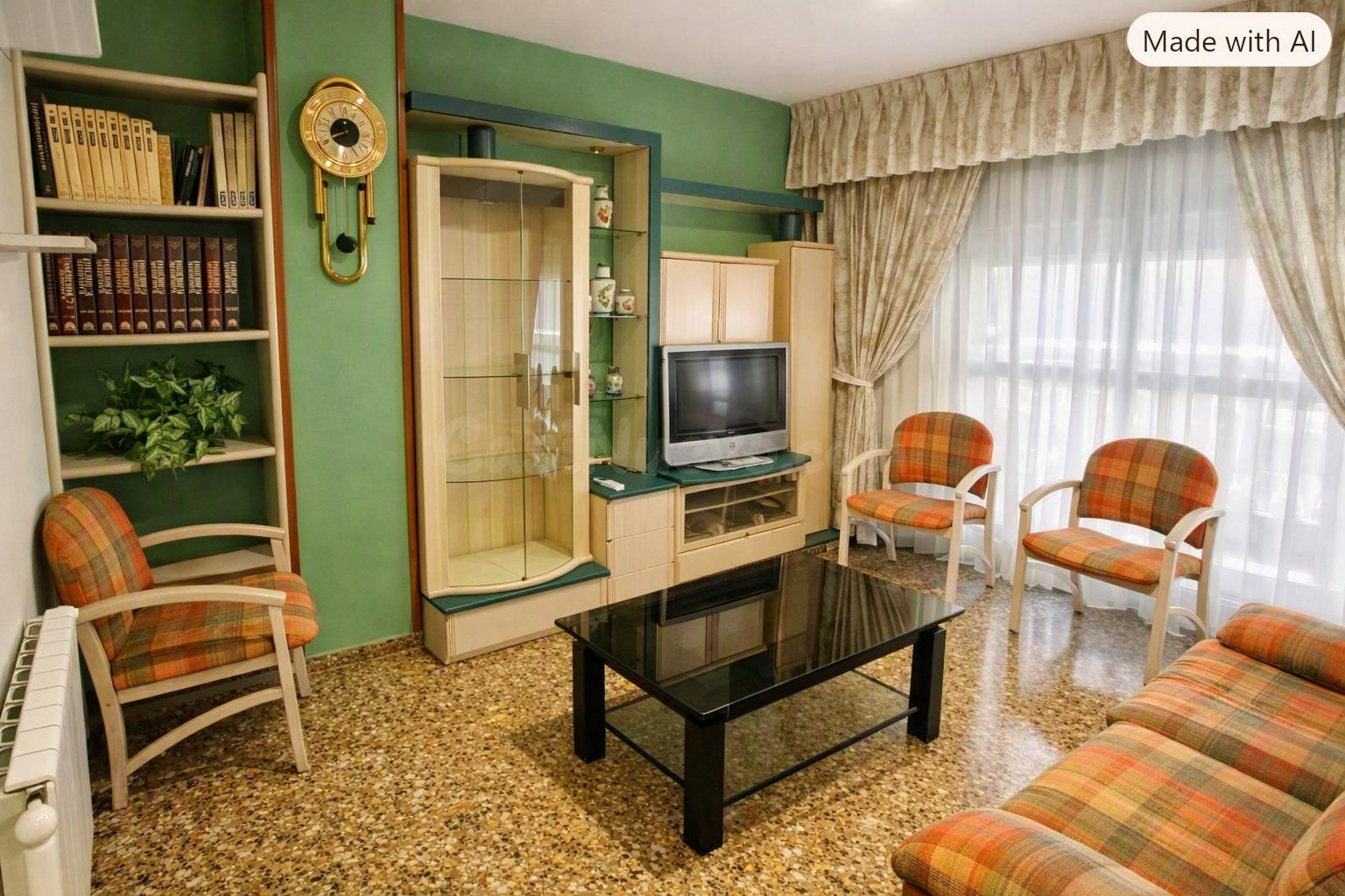 Impresionante Piso de 156 m2 en Calle Gayano Lluch - Oportunidad Única