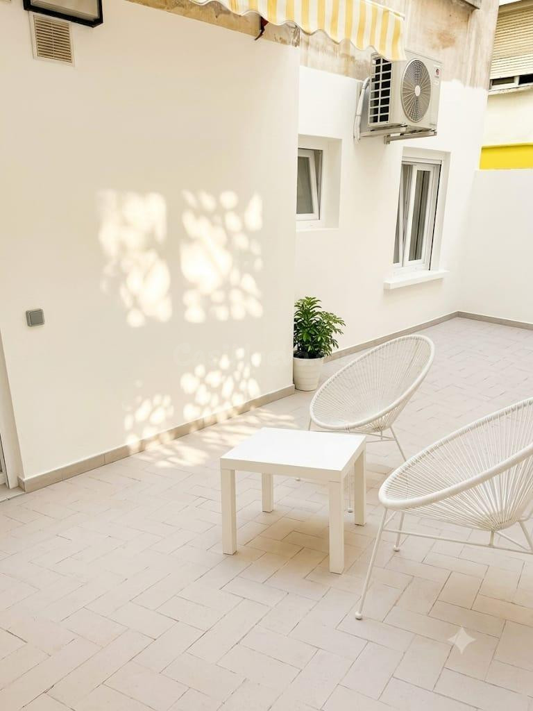 Piso Reformado en L´Hort de Senabre, Jesús, con amplia TERRAZA