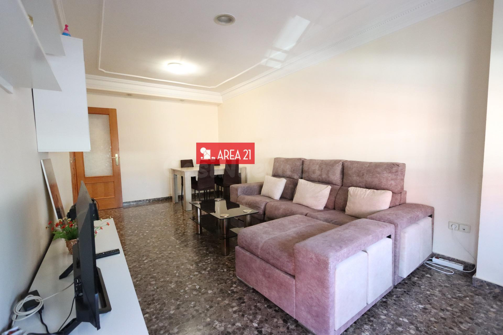 PISO CON GARAJE Y TRASTERO EN LA POBLA DE VALLBONA, ideal para inversores