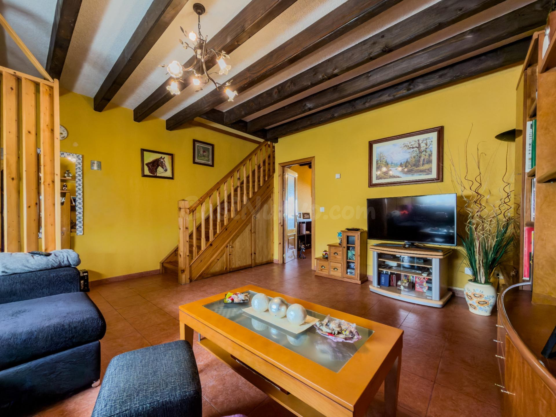CHALET PAREADO EN VENTA CON TERRAZA EN VILLAFUFRE - foto 3