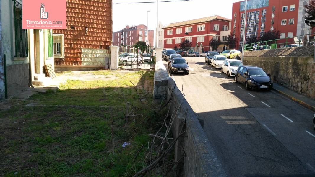 Fantastico solar en el centro de Santander - foto 2